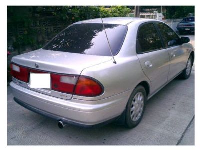 Mazda 323 16 Sedan