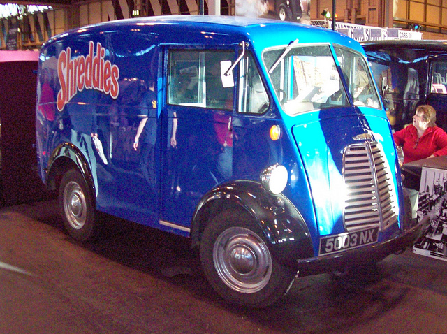 Morris Commercial Type J van