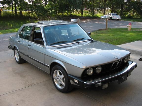 BMW 528e