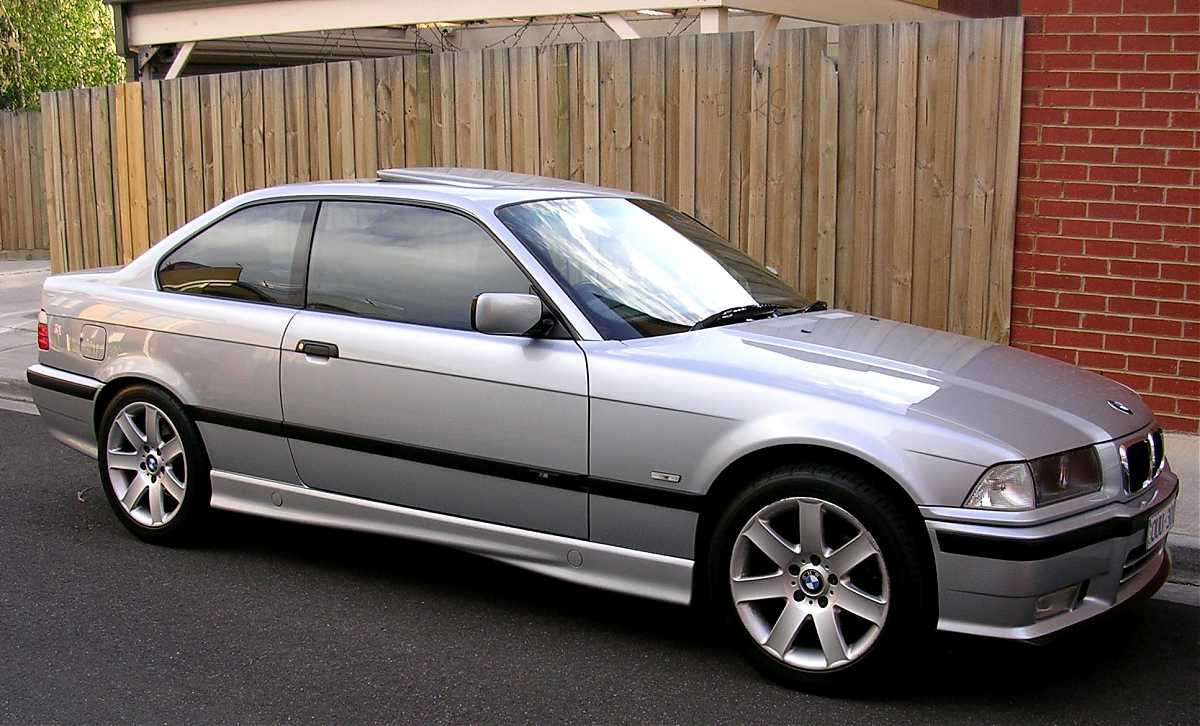 BMW 318 is