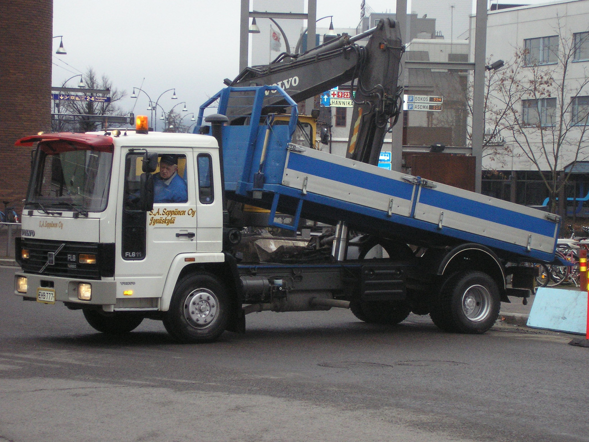 Volvo FL6