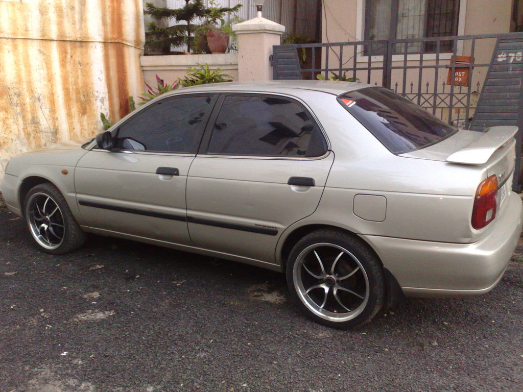 Suzuki Baleno