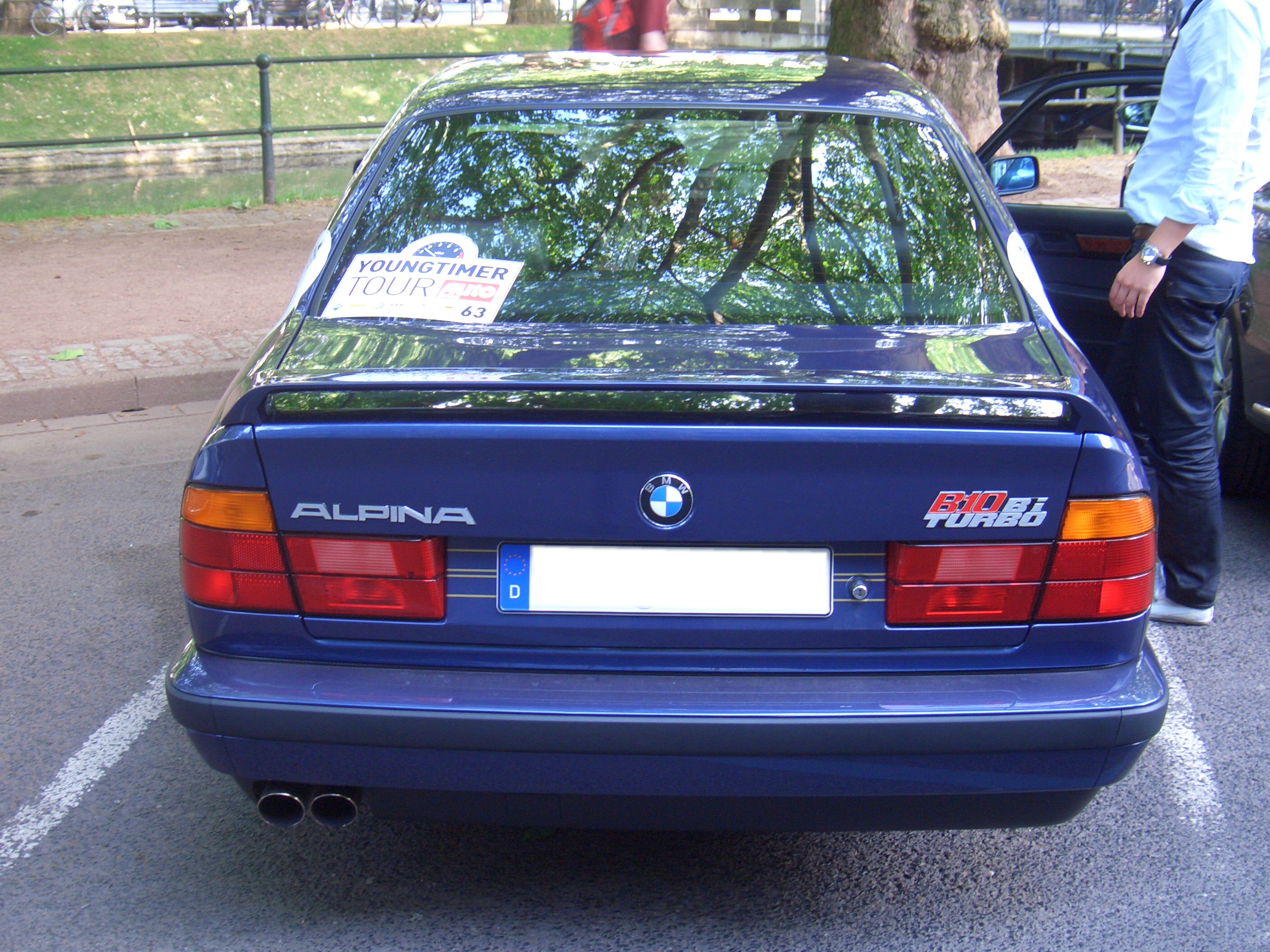 Alpina B10