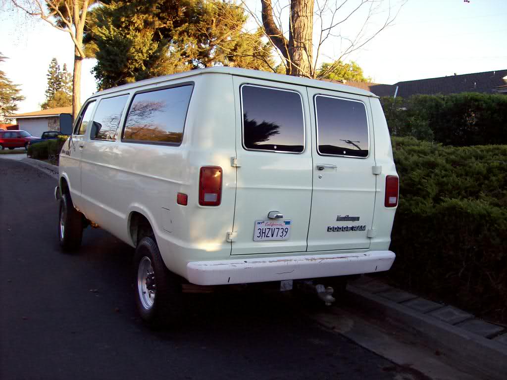 Dodge B350 van