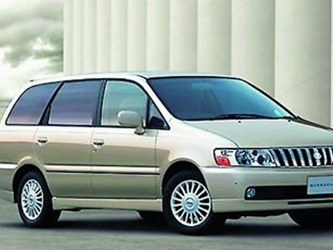 Nissan Bassara V6