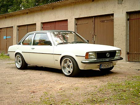 Opel Ascona 16N