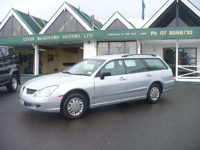 Mitsubishi Diamante 35 V6 wagon