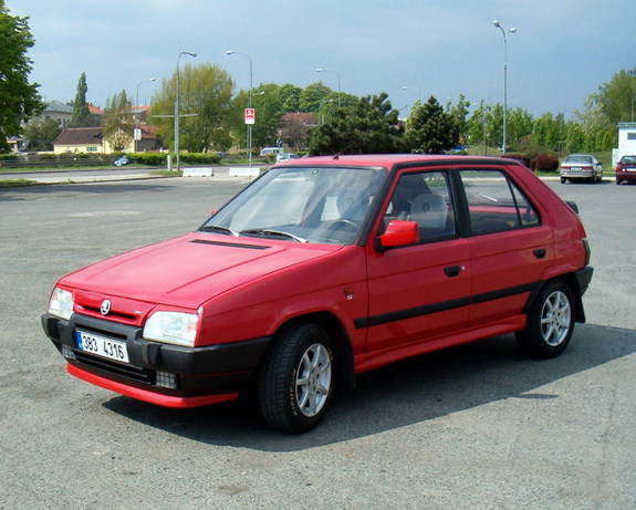 Skoda Favorit 13