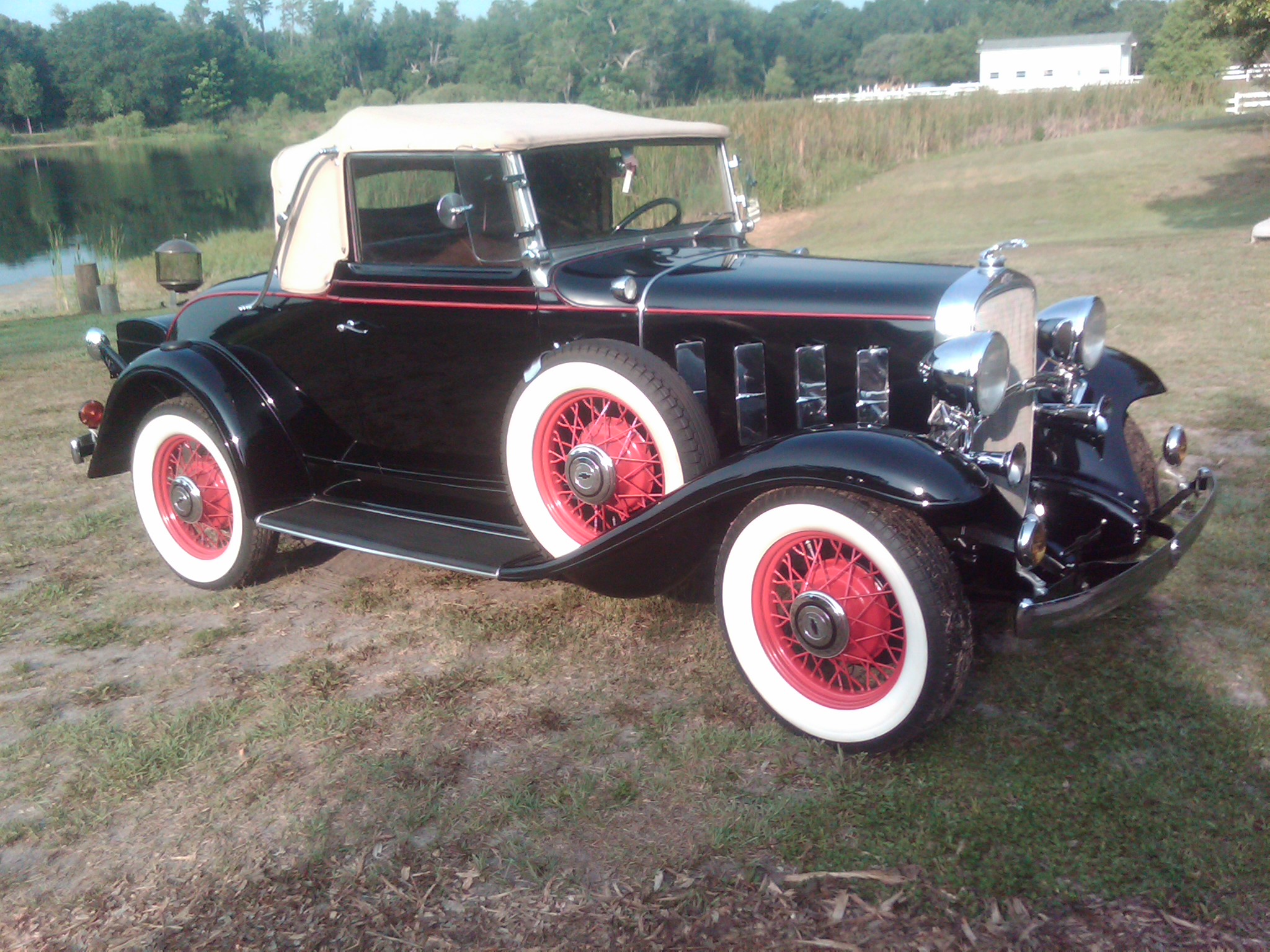 Chevrolet Confederate de Luxe 4dr