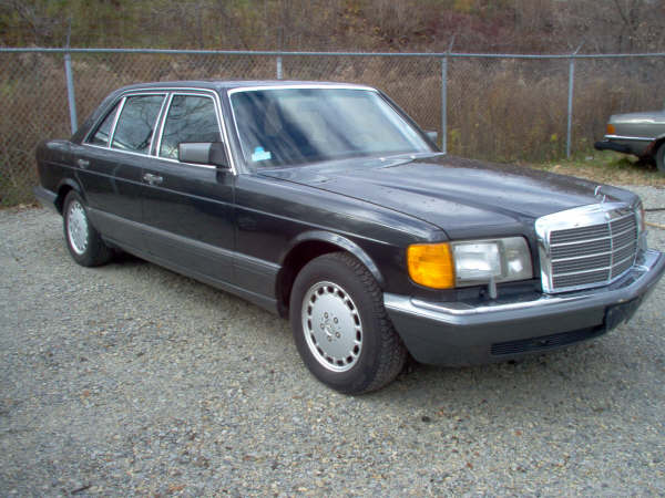 Mercedes-Benz 560sel