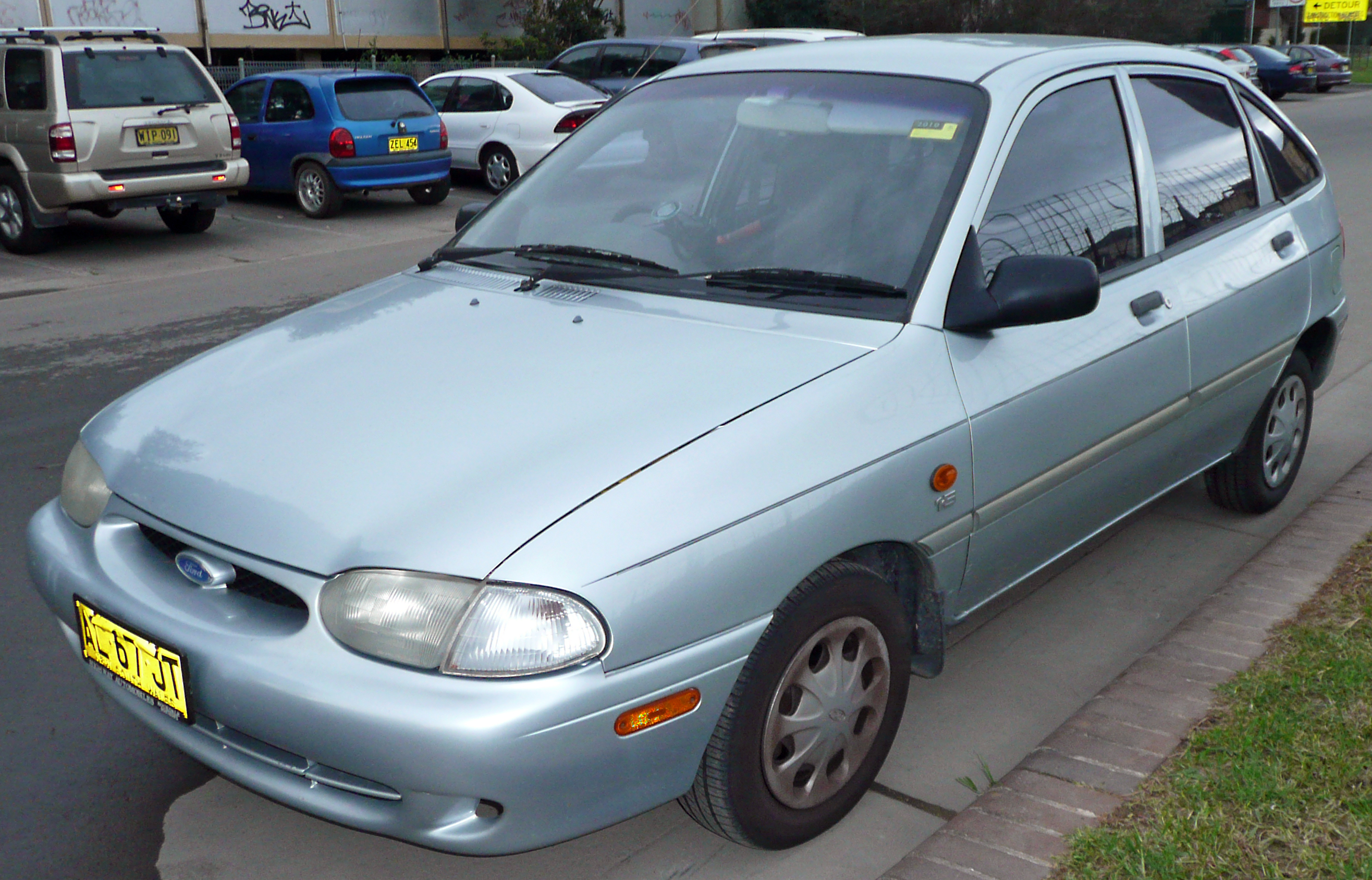 Ford Festiva GLXi 5 door