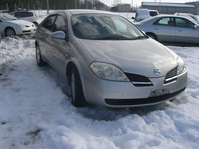 Nissan Primera Camino 20G-4