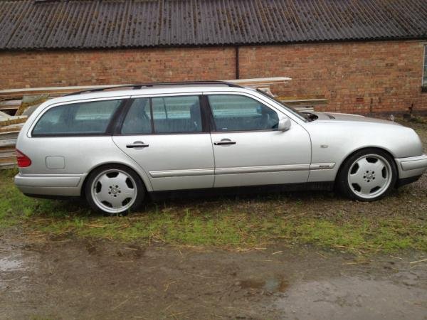 Mercedes-Benz E240 Estate