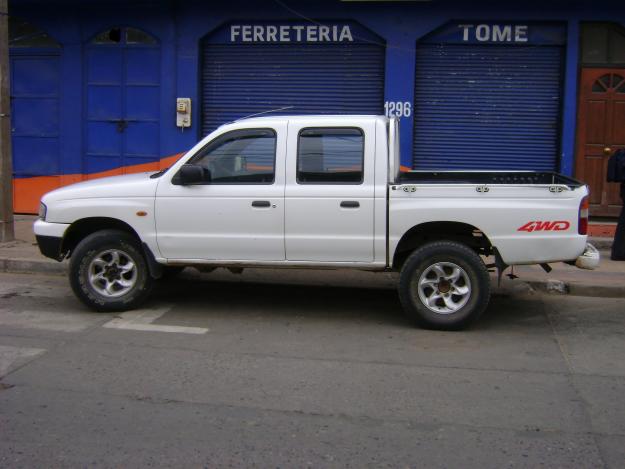 Mazda B 2900 DX 4x4 Crew Cab