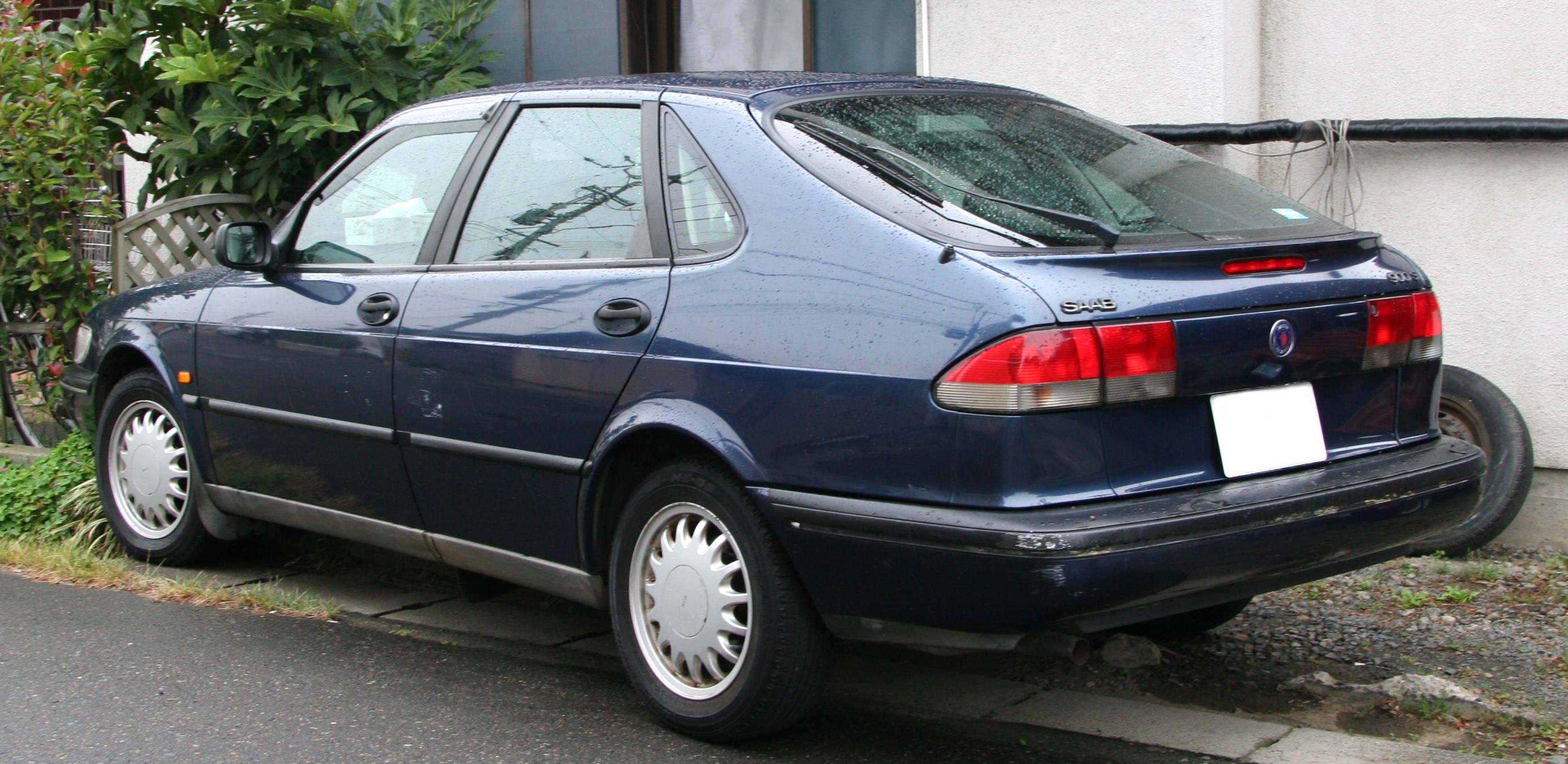 Saab 900S