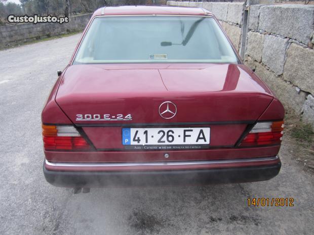 Mercedes-Benz 300 E-24