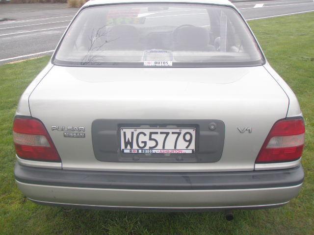 Nissan Pulsar V1