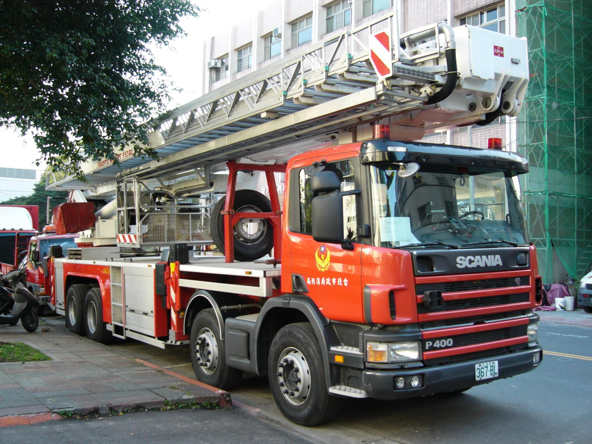 Scania P400