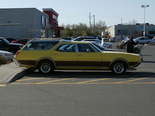 Oldsmobile Cutlass Vista Cruiser