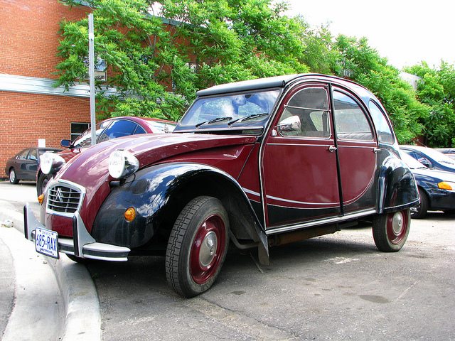 Citroen 2CV Charleston