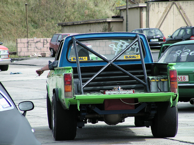 Chevrolet Luv DLX 23D Crew Cab