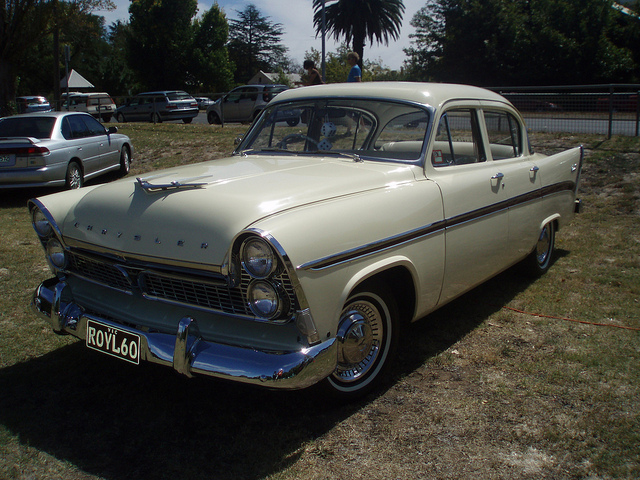 Chrysler C-16 Royal sedan