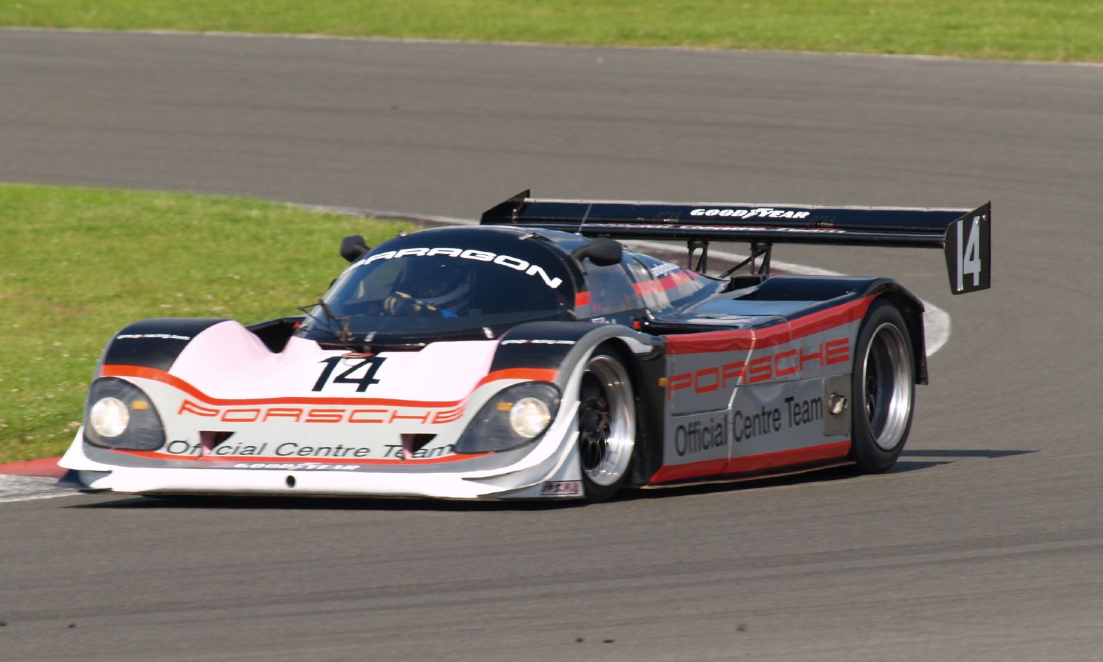 Porsche 962