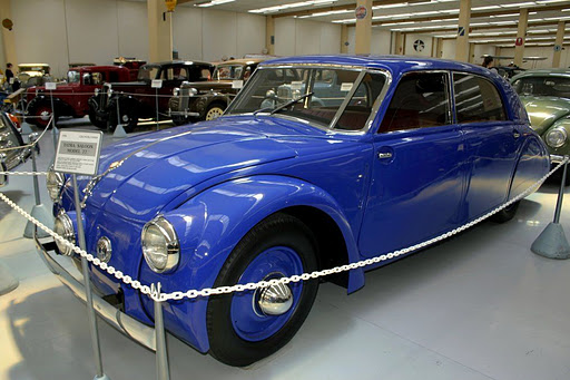 Tatra Saloon Model 77