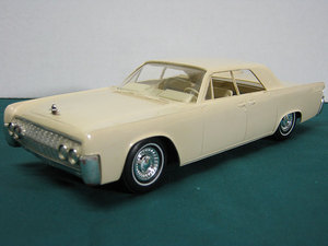 Lincoln Continental 4dr HT