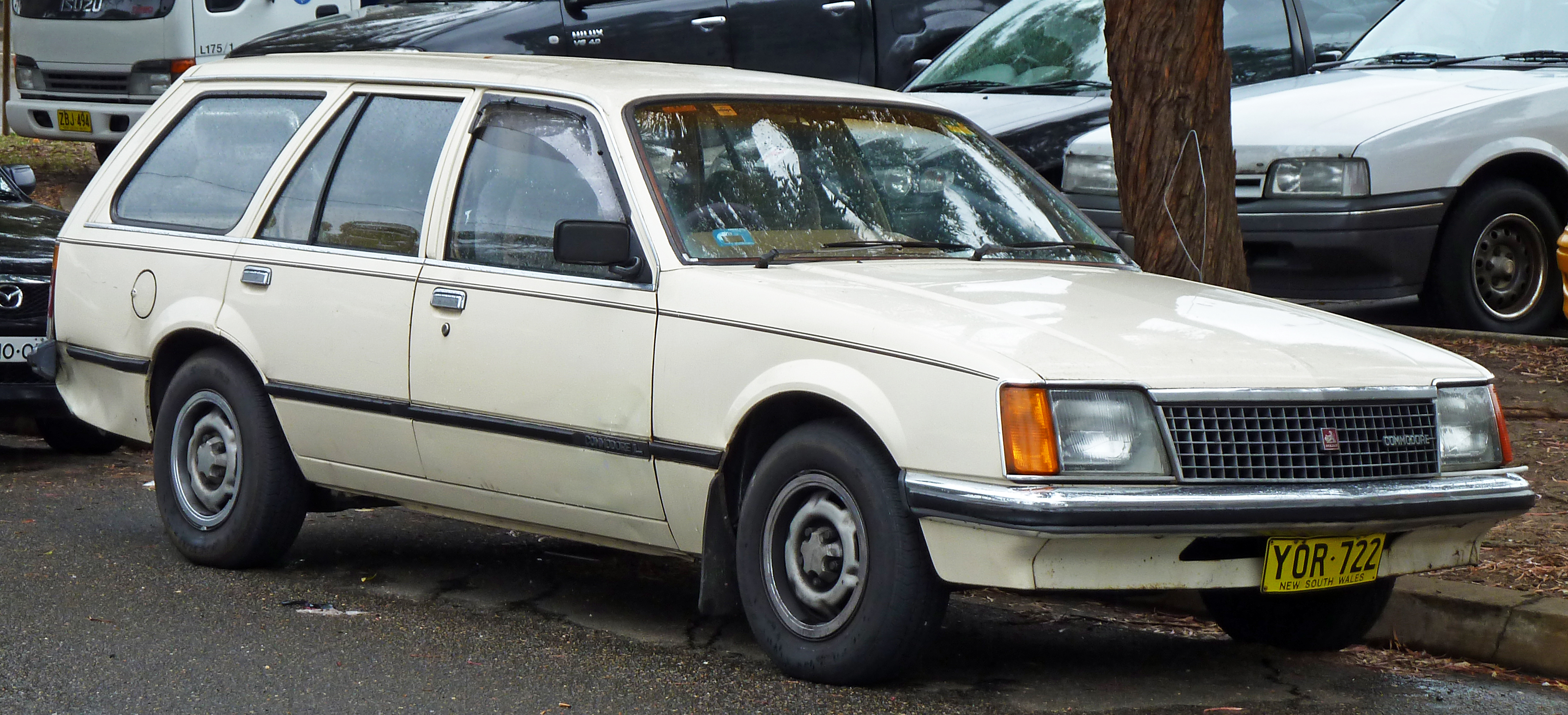 Holden Commodore Vacationer Wagon VK