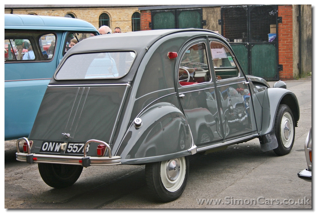 Citroen 2CV AZM