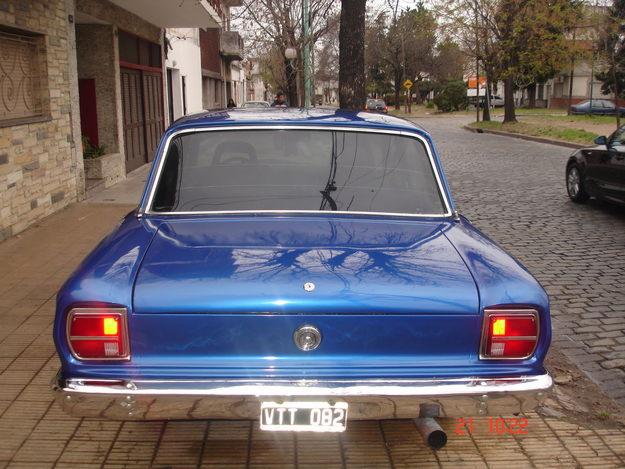 Ford Falcon DeLuxe