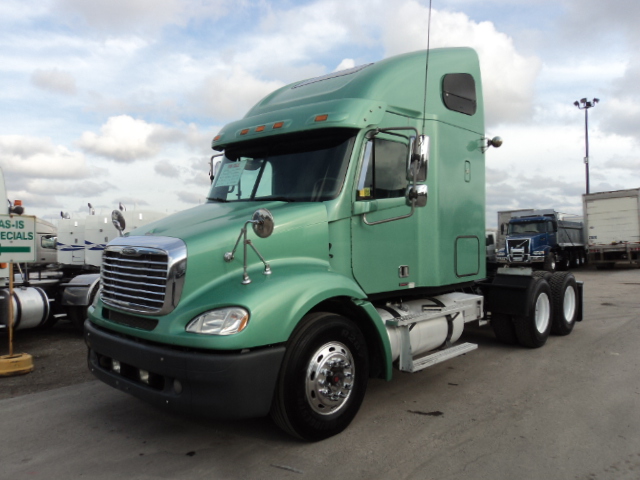 Freightliner CL112 Columbia