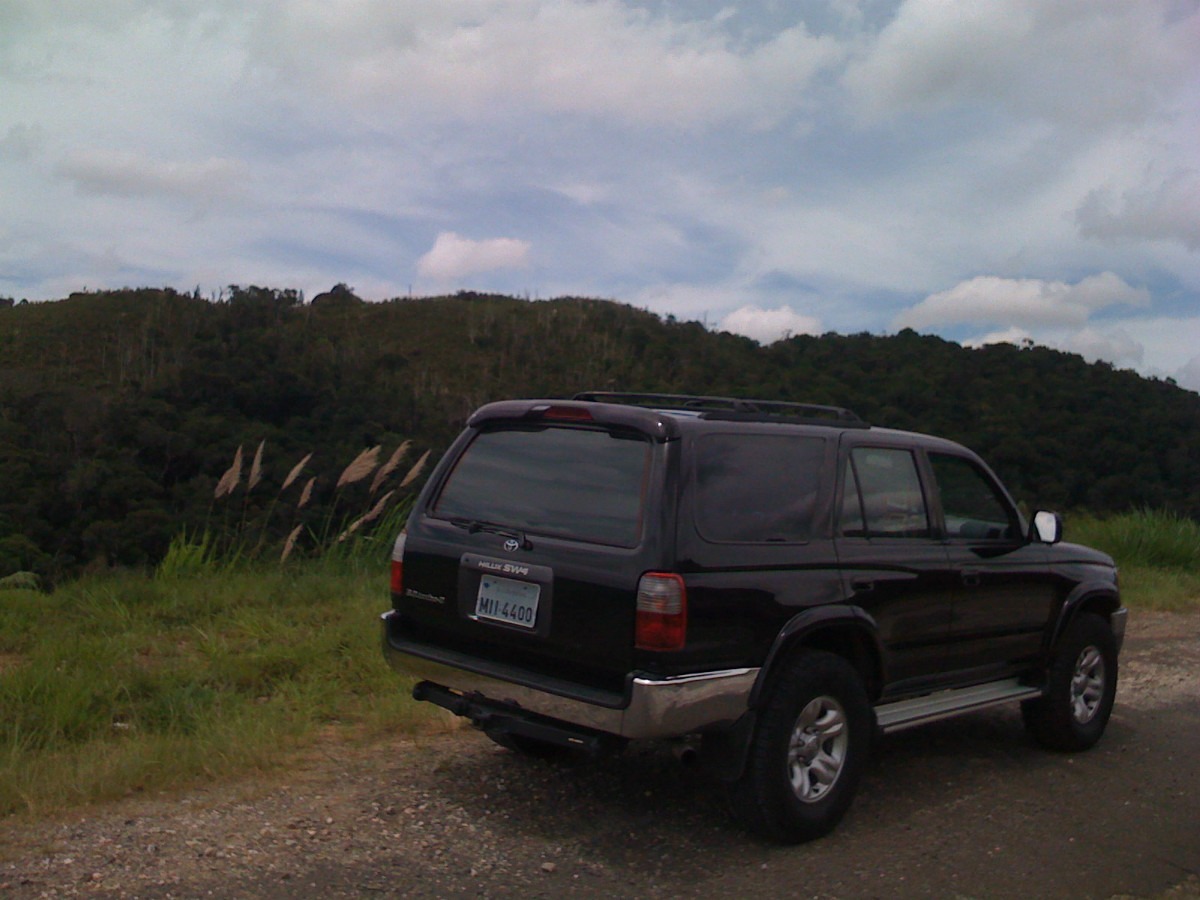 Toyota Hilux SW4 Turbo