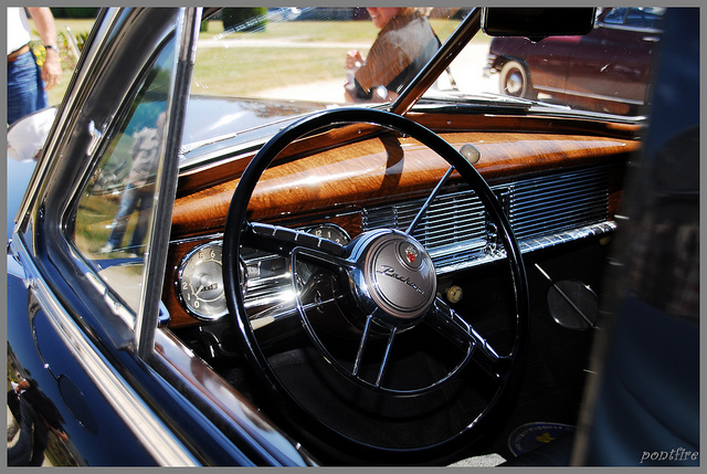 Packard De Luxe Eight limousine