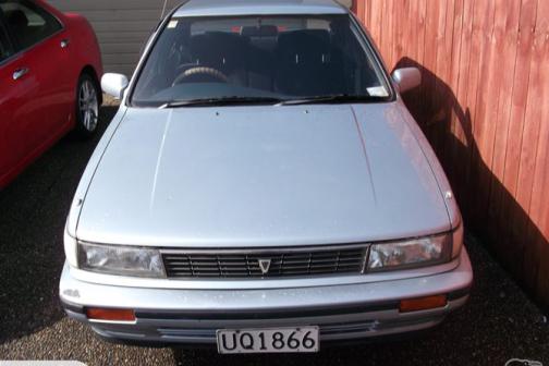 Nissan Bluebird ZXE