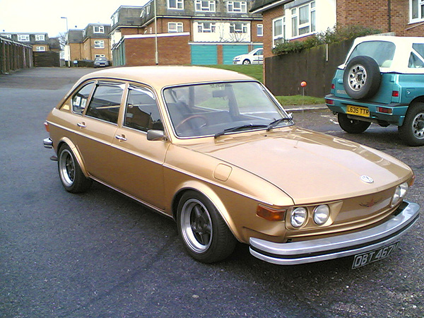 Volkswagen 412 LE