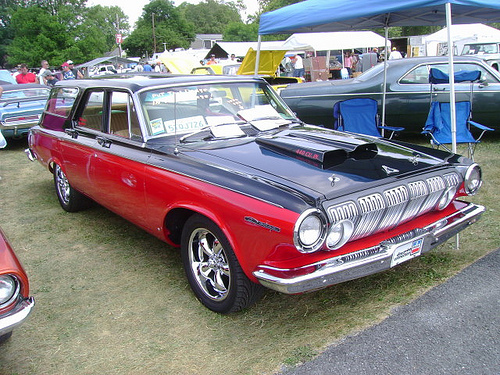 Dodge 330 wagon