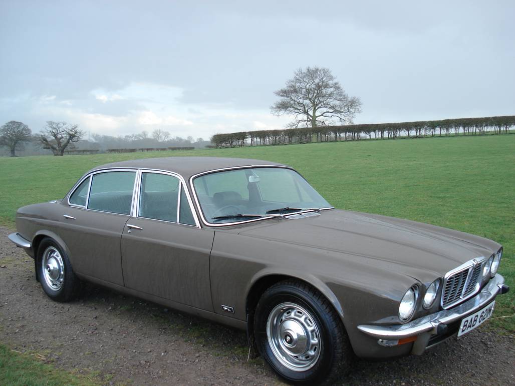 Jaguar XJ-6