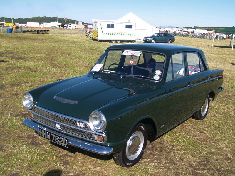 Ford Cortina De Luxe