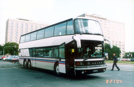 Kassbohrer Setra S 228 DT