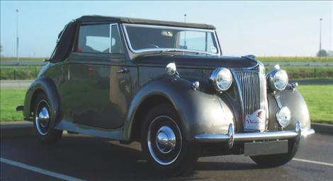 Lanchester LD10 saloon