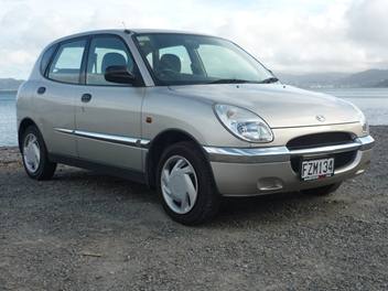 Daihatsu Sirion LX