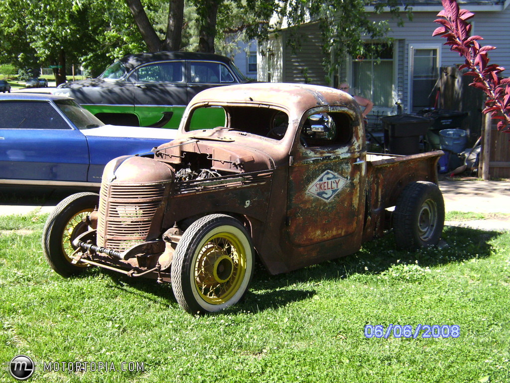 International Rat rod pickup