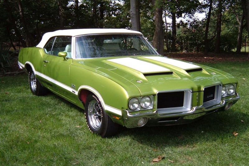 Oldsmobile 442 W30 convertible