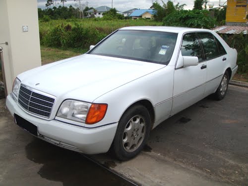 Mercedes-Benz 400 SEL