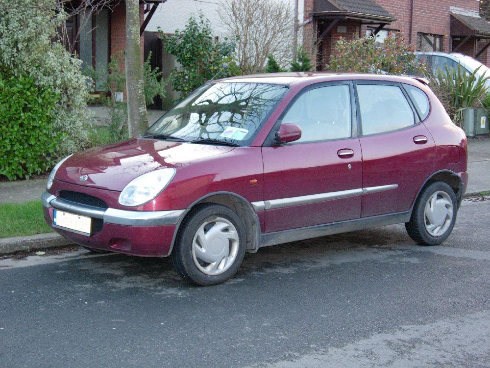 Daihatsu Sirion LX