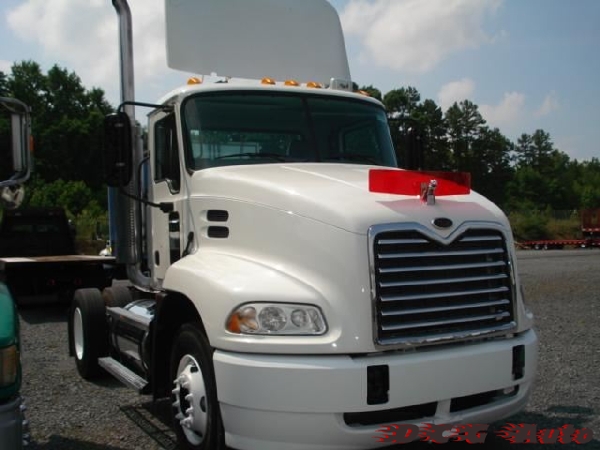 Mack CXN612 Vision