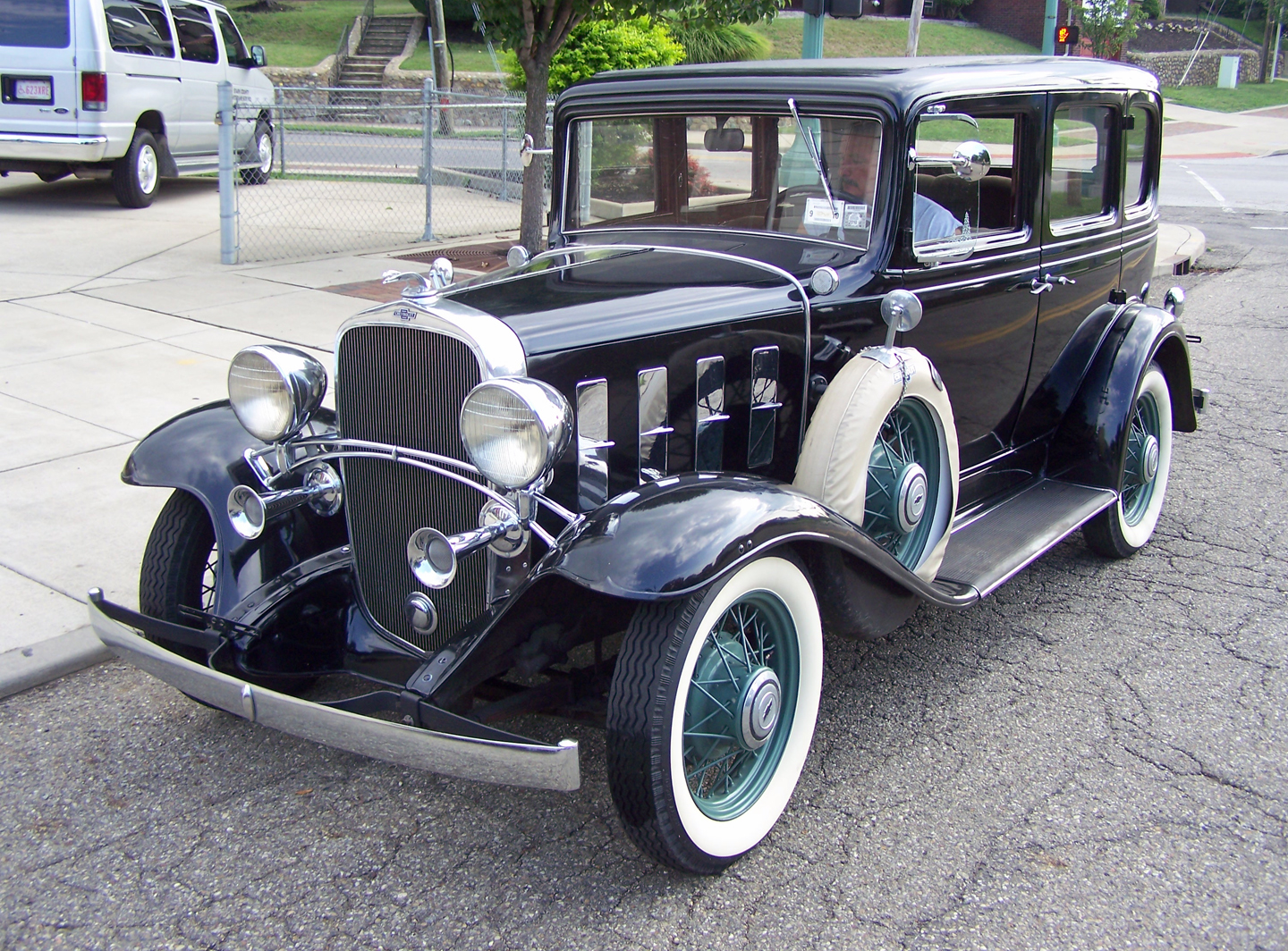 Chevrolet Confederate De Luxe sedan