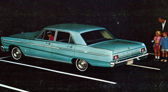 Ford Fairlane 500 4-dr Sedan